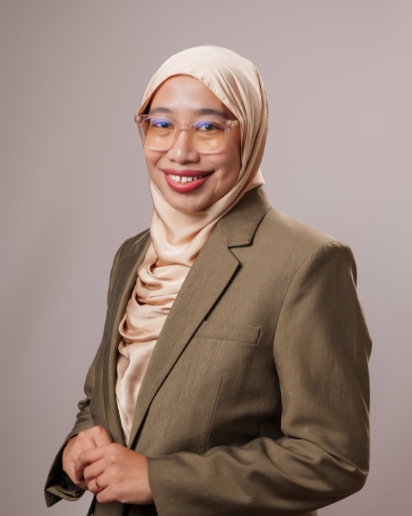 Ms Liyana Sinwan